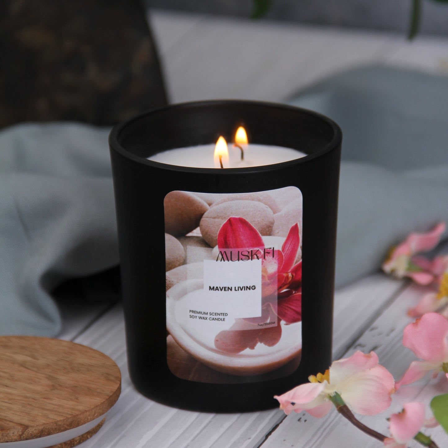 Musk scented candles