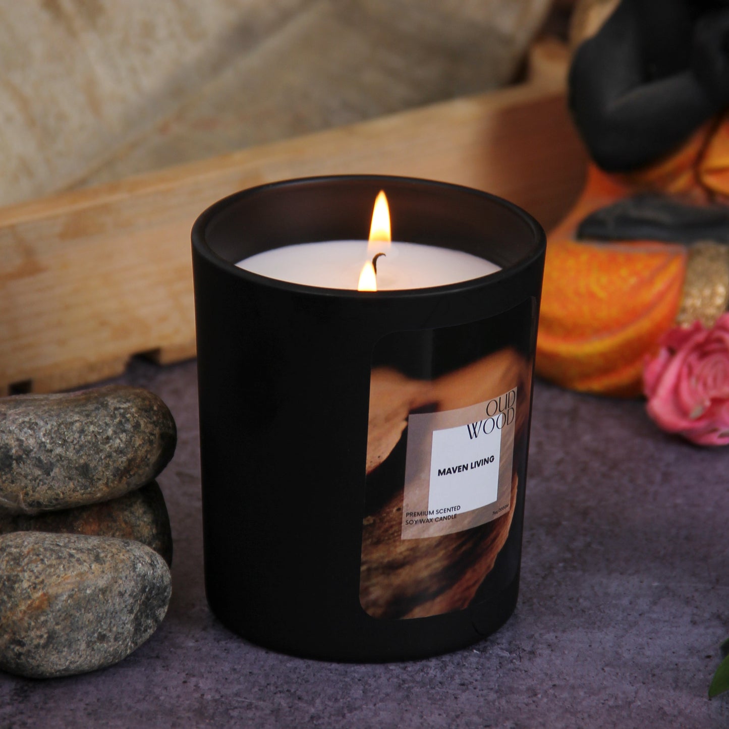oud wood scented candle